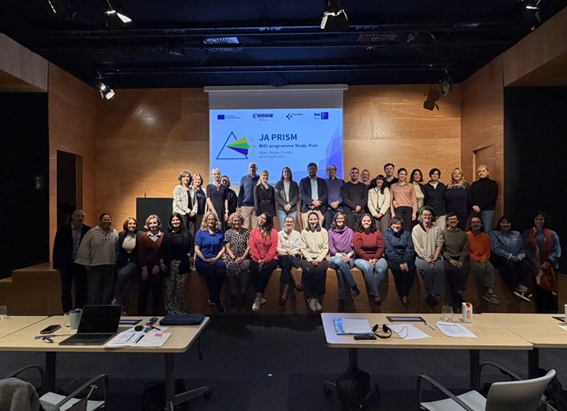 The project group of workpackage five is shown in a group portraite